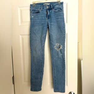 Levi’s 711 skinny jeans